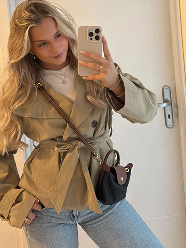 Stand-Up Collar Lace Up Jacket Women Double-Breasted Epaulets Long Sleeve Pocket Short Female Jacket Classic Autumn Coat Ladues